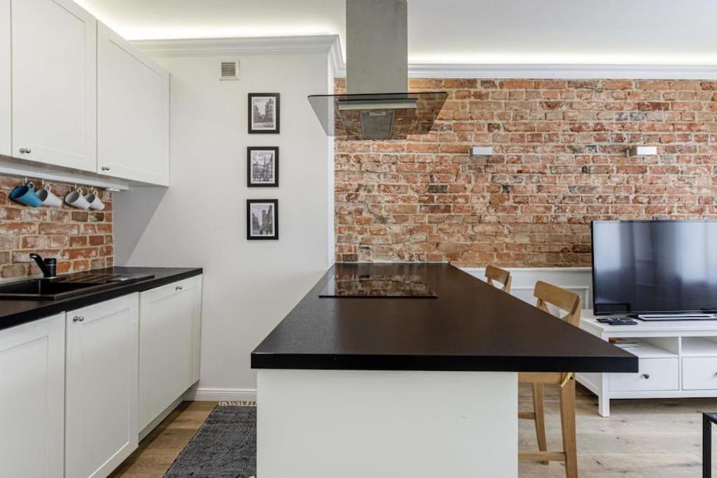 Central Wroclaw Apartment - City Center - Bright And Cozy - U11 ภายนอก รูปภาพ